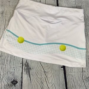 Doue’ Tennis Skirt with Built in Shorts Small